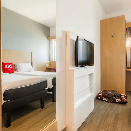 Ibis Marbella Hotel 3*